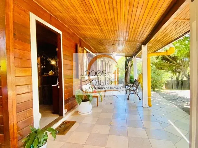 Casa com 1000m² 4 quartos e 4 banheiros, à venda, no bairro Jardim Estância Brasil em Atibaia