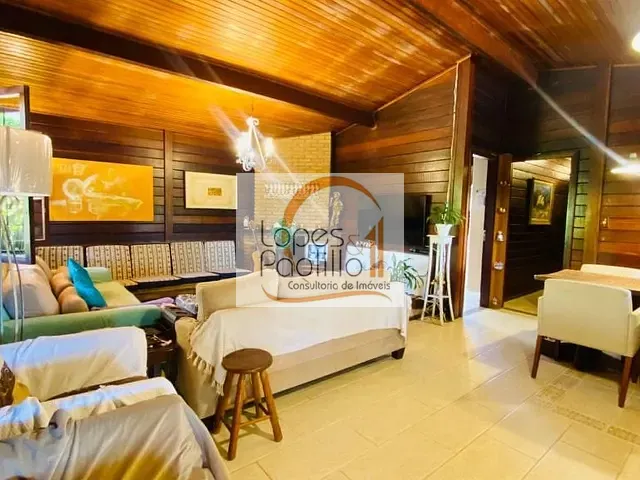 Casa com 1000m² 4 quartos e 4 banheiros, à venda, no bairro Jardim Estância Brasil em Atibaia