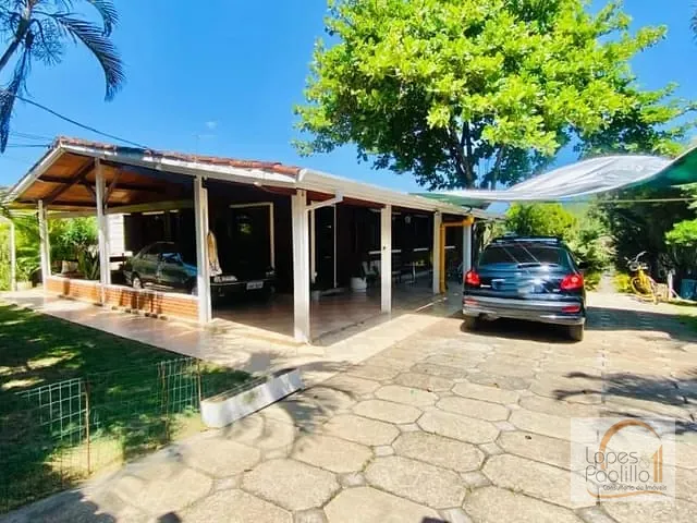Casa com 1000m² 4 quartos e 4 banheiros, à venda, no bairro Jardim Estância Brasil em Atibaia