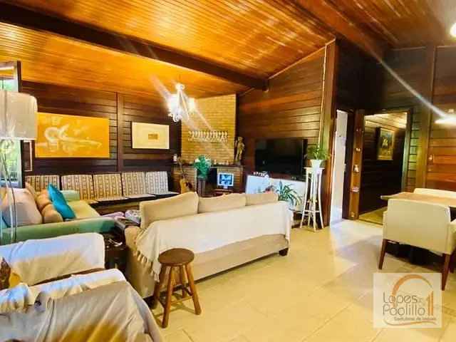 Casa com 1000m² 4 quartos e 4 banheiros, à venda, no bairro Jardim Estância Brasil em Atibaia