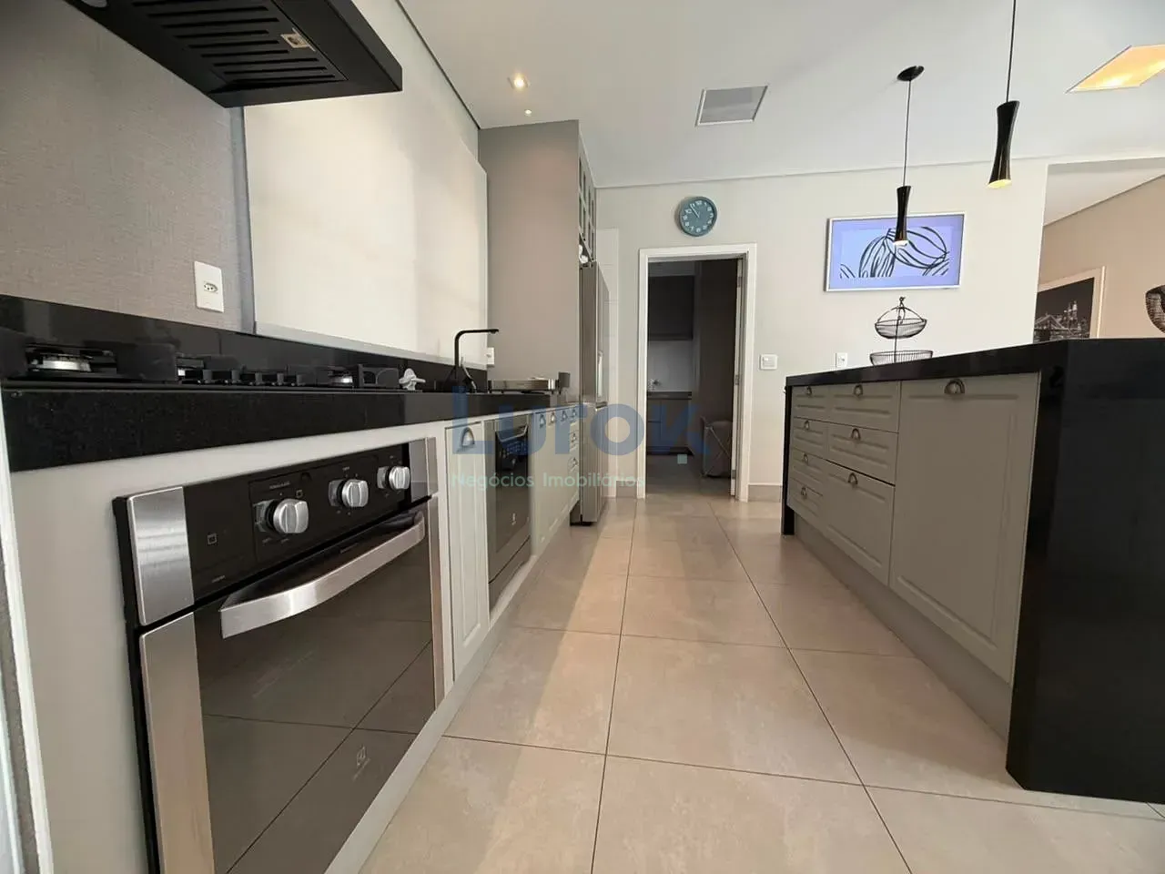 Casa, 3 quartos, 249 m² - Foto 28