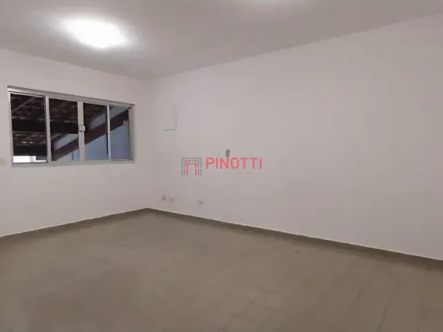 Casa 3 quartos e 2 banheiros, para alugar, no bairro Vila Júpiter em São Bernardo do Campo