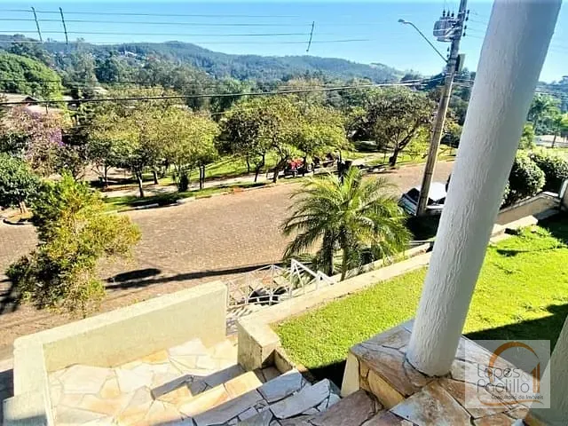 Casa com 660m² 4 quartos e 4 banheiros, à venda ou para alugar, no bairro Condomínio Parque das Garças II em Atibaia