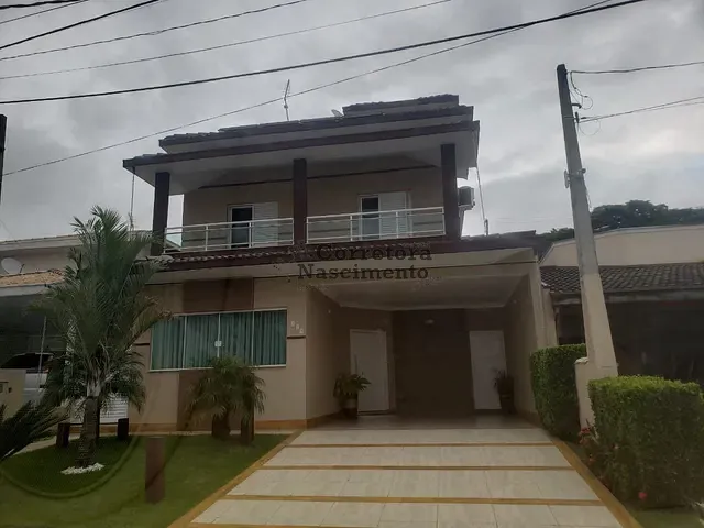 Casa com 252m² 3 quartos e 1 banheiro, à venda, no bairro Parque Califórnia em Jacareí