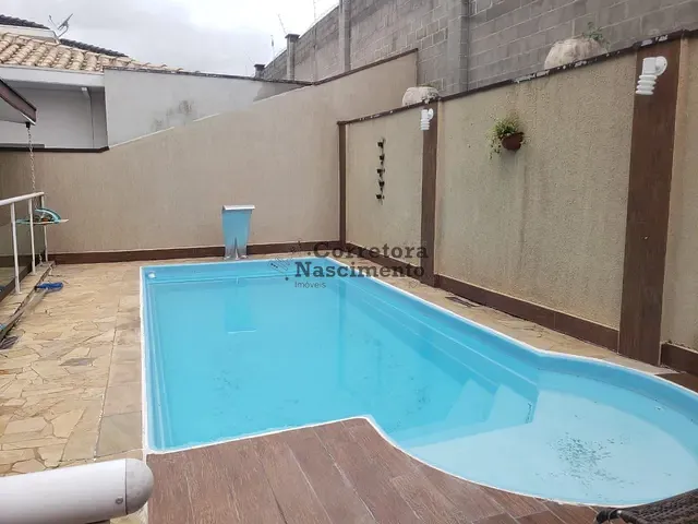 Casa com 252m² 3 quartos e 1 banheiro, à venda, no bairro Parque Califórnia em Jacareí