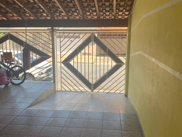 Casa com 125m² 3 quartos e 2 banheiros, à venda, no bairro Residencial Mombaça em Pindamonhangaba