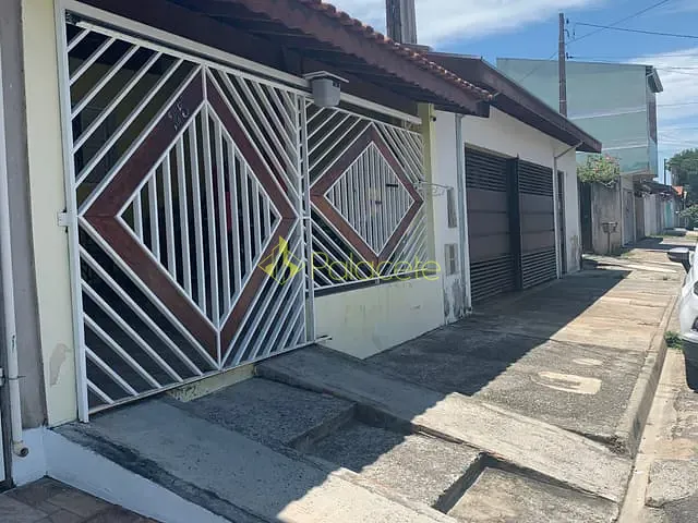 Casa com 125m² 3 quartos e 2 banheiros, à venda, no bairro Residencial Mombaça em Pindamonhangaba