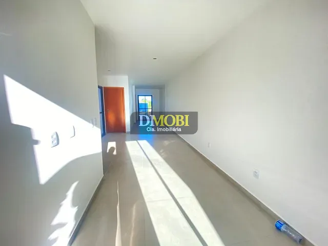 Casa com 250m² 3 quartos e 2 banheiros, à venda, no bairro Monte Belo em Gravataí