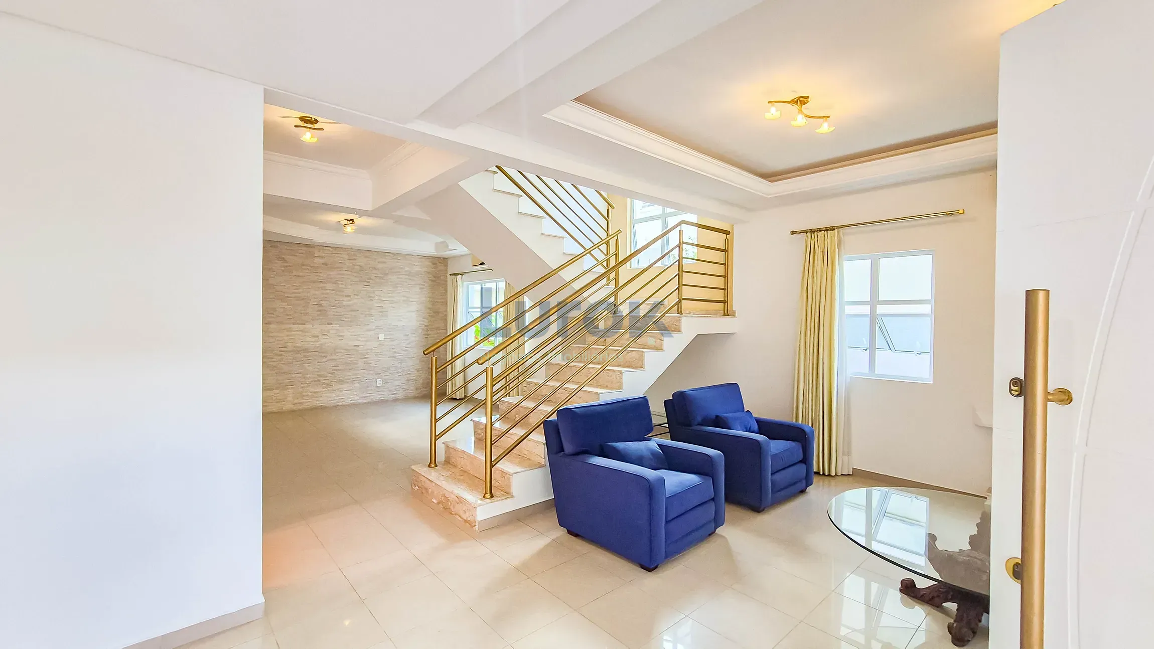 Casa, 4 quartos, 329 m² - Foto 3