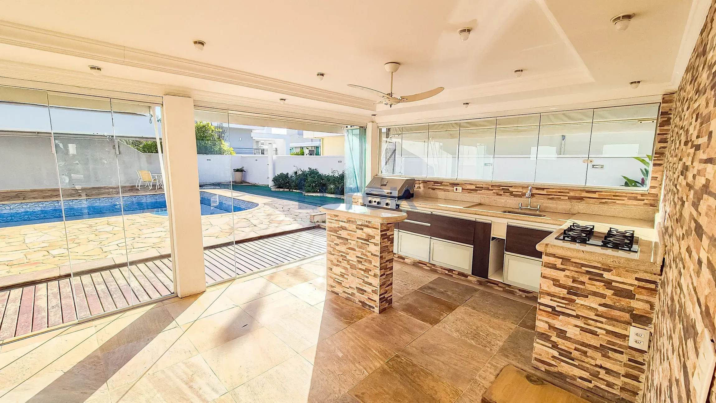 Casa, 4 quartos, 329 m² - Foto 38