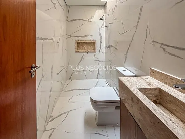 Casa com 1000m² 4 quartos e 5 banheiros, à venda, no bairro Parque Ecoresidencial Fazenda Jequitibá em Sorocaba