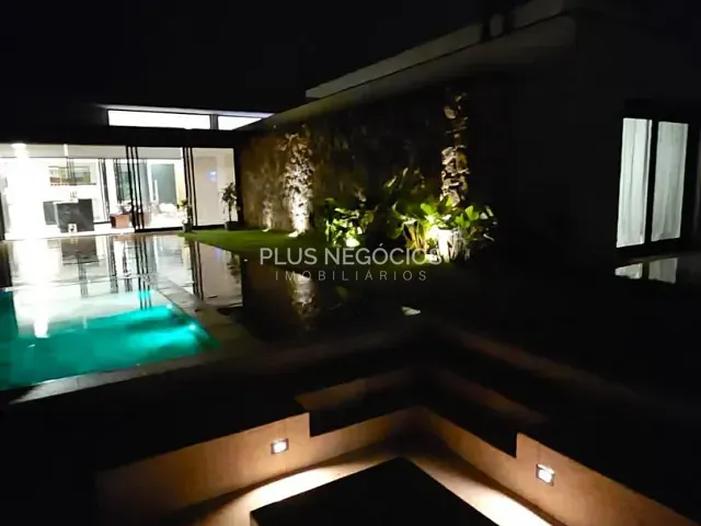 Casa com 1000m² 4 quartos e 5 banheiros, à venda, no bairro Parque Ecoresidencial Fazenda Jequitibá em Sorocaba
