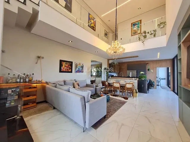 Casa com 250m² 3 quartos e 4 banheiros, à venda, no bairro Vila Haro em Sorocaba