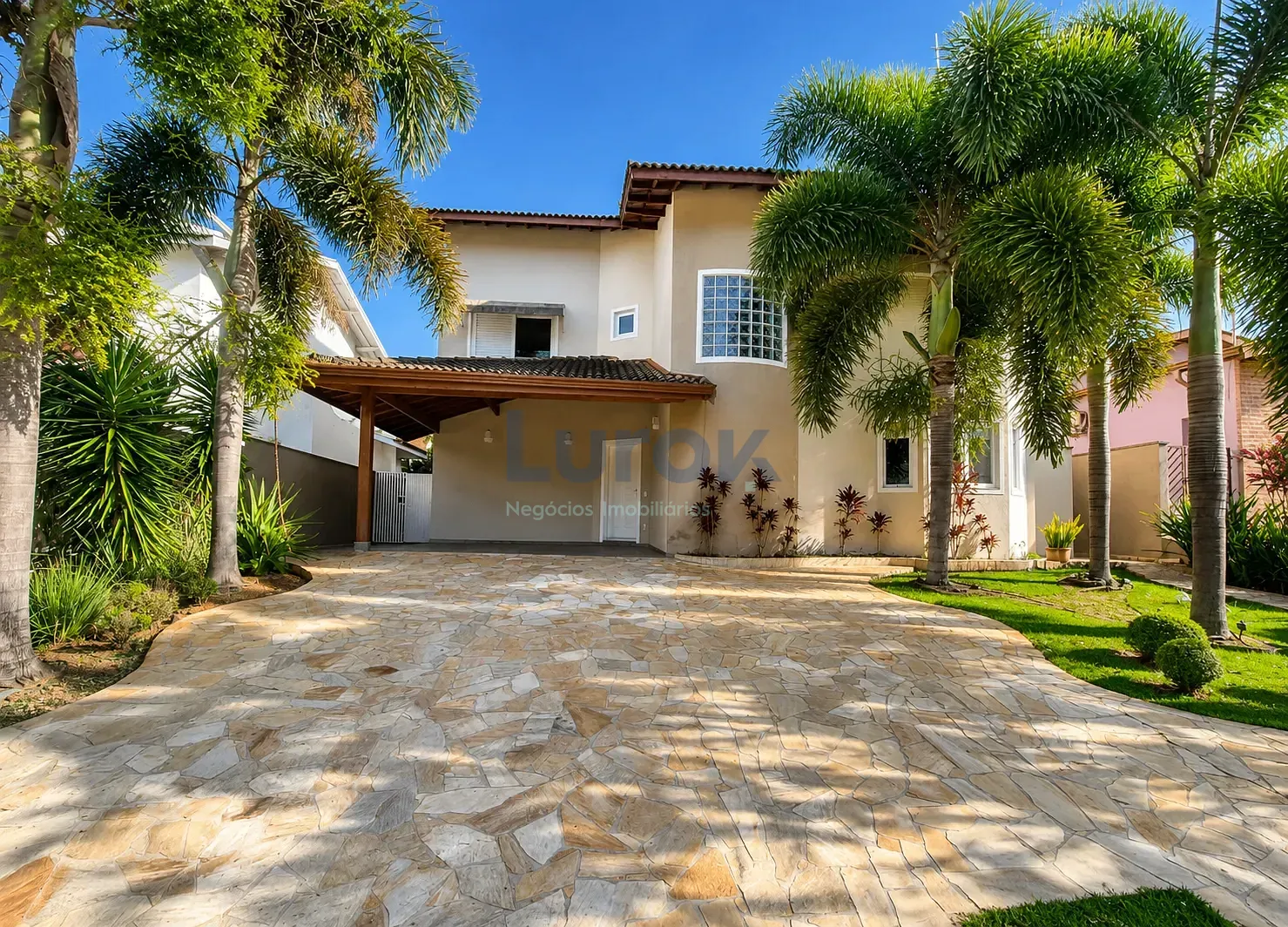 Casa, 4 quartos, 345 m² - Foto 1