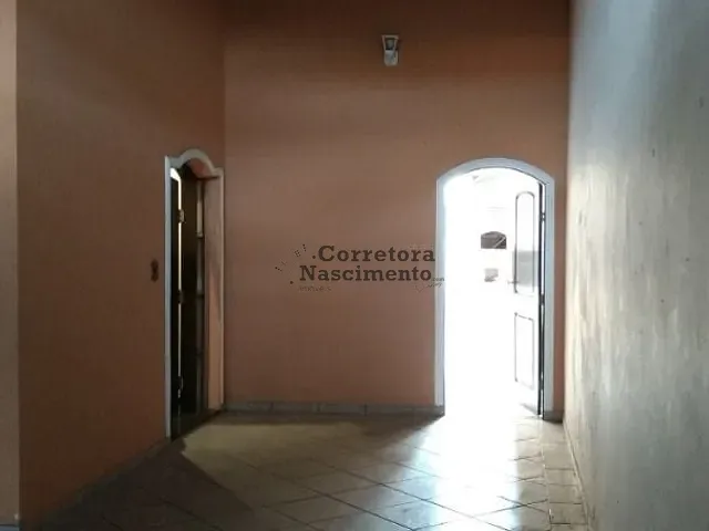 Casa com 300m² 4 quartos e 3 banheiros, à venda, no bairro Jardim Califórnia em Jacareí