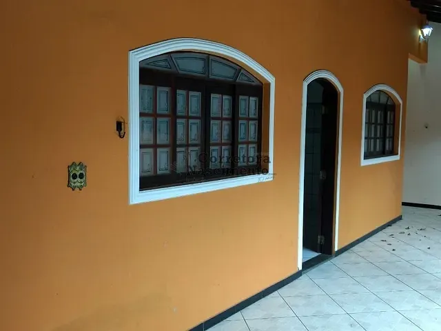 Casa com 300m² 4 quartos e 3 banheiros, à venda, no bairro Jardim Califórnia em Jacareí