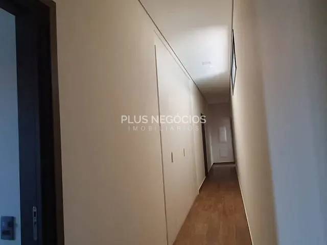Casa com 1028m² 3 quartos e 4 banheiros, à venda, no bairro Condomínio Fazenda Jequitibá em Sorocaba