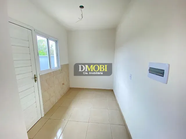 Casa com 66m² 2 quartos e 1 banheiro, à venda, no bairro Loteamento Vila Rica em Gravataí