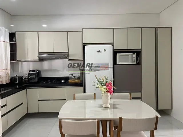 Casa com 150m² 3 quartos e 2 banheiros, à venda, no bairro Jardim Residencial Nova Veneza em Indaiatuba