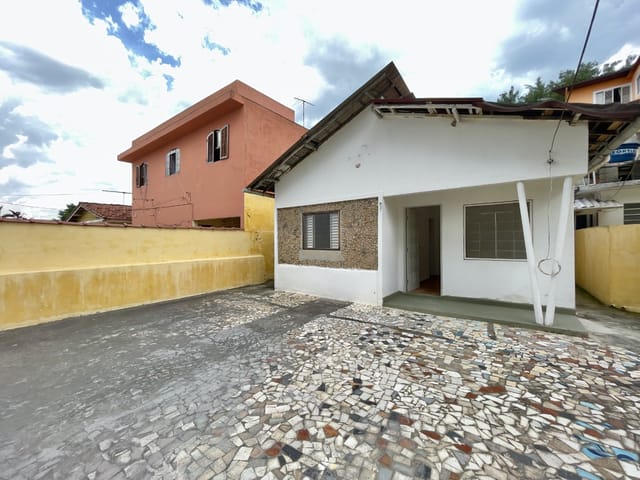 Foto do Casa - Casa tipo para venda em Vila Marari com 3 quartos, sendo 1 suíte, 166m² | Lares e Andares Imóveis