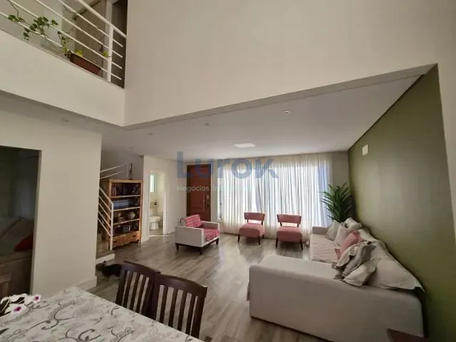 Casa 4 quartos e 5 banheiros, à venda, no bairro Observatório em Vinhedo
