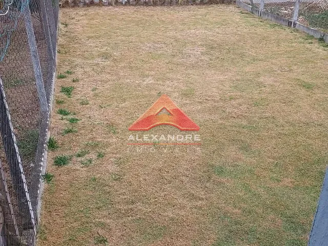 Casa com 175m² 4 quartos e 2 banheiros, à venda, no bairro Parque Residencial Santo André em Caçapava