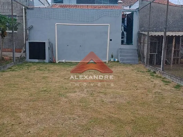 Casa com 175m² 4 quartos e 2 banheiros, à venda, no bairro Parque Residencial Santo André em Caçapava