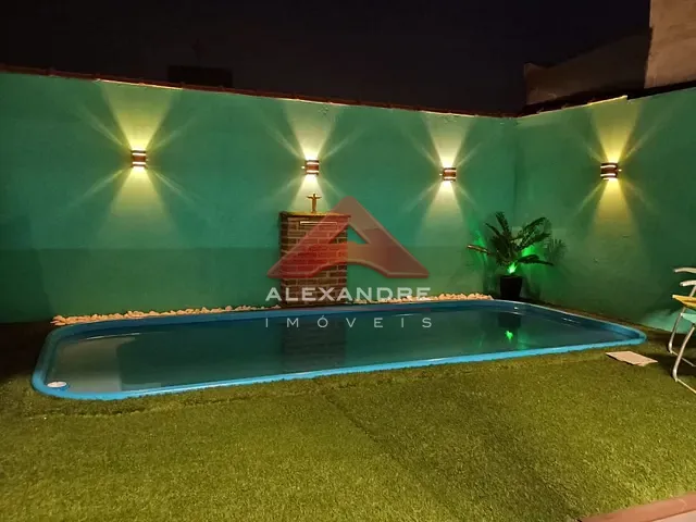 Casa com 175m² 4 quartos e 2 banheiros, à venda, no bairro Parque Residencial Santo André em Caçapava