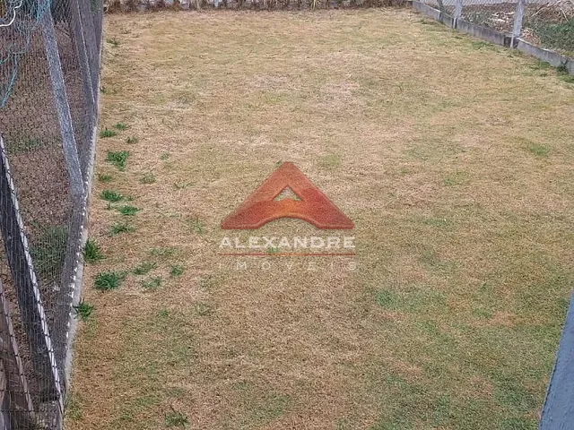 Casa com 175m² 4 quartos e 2 banheiros, à venda, no bairro Parque Residencial Santo André em Caçapava