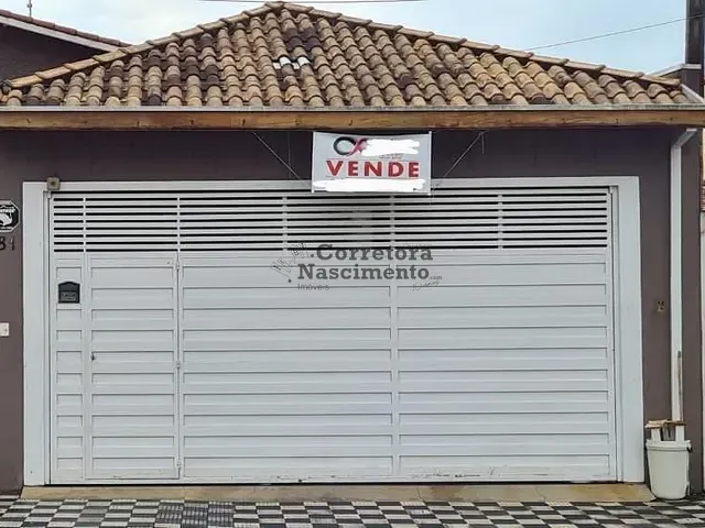 Casa com 300m² 3 quartos e 3 banheiros, à venda, no bairro Jardim Santa Maria em Jacareí