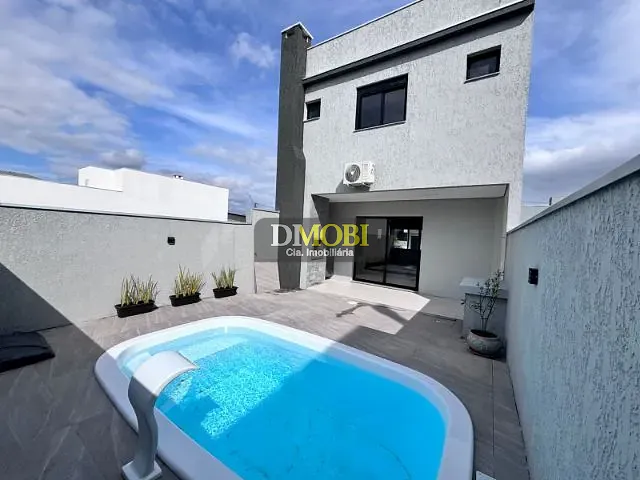 Casa com 180m² 3 quartos e 2 banheiros, à venda, no bairro Passo das Pedras em Gravataí