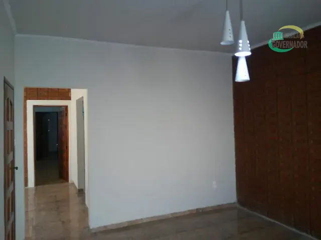 Casa com 300m² 3 quartos e 2 banheiros, para alugar, no bairro Parque Santa Bárbara em Campinas