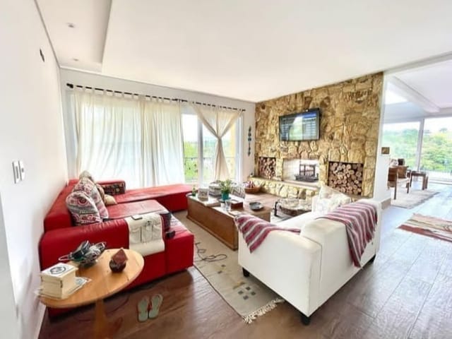 Casa com 500m² 4 quartos e 4 banheiros, à venda, no bairro Alphaville em Santana de Parnaíba