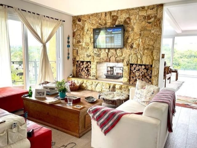Casa com 500m² 4 quartos e 4 banheiros, à venda, no bairro Alphaville em Santana de Parnaíba