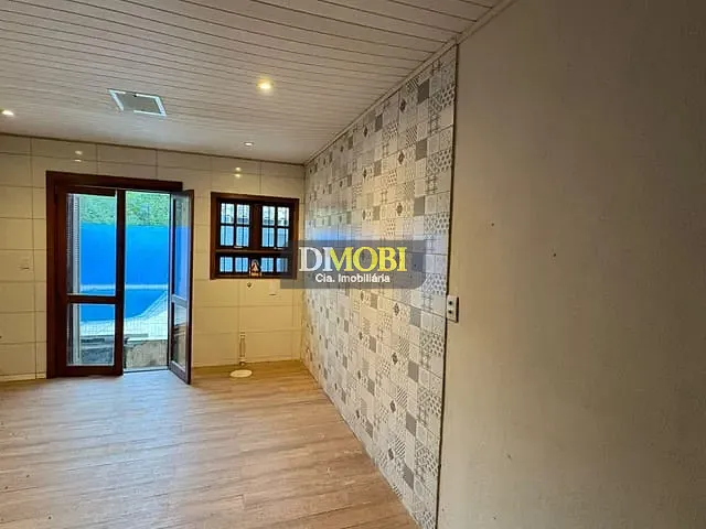 Casa com 300m² 2 quartos e 3 banheiros, à venda, no bairro São Geraldo em Gravataí