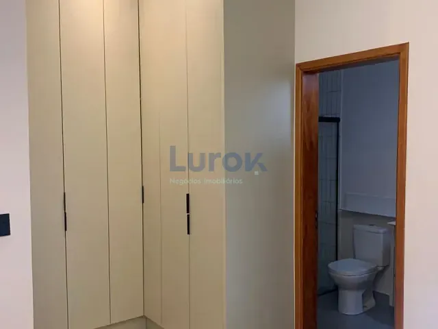 Casa com 308m² 3 quartos e 5 banheiros, à venda, no bairro Jardim São Marcos em Valinhos