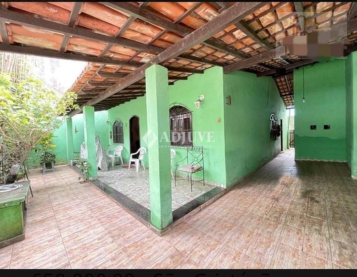 Casa à venda com 3 quartos, 150m² - Foto 2