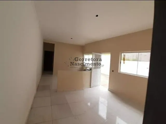 Casa com 58m² 2 quartos e 1 banheiro, à venda, no bairro Parque dos Príncipes em Jacareí