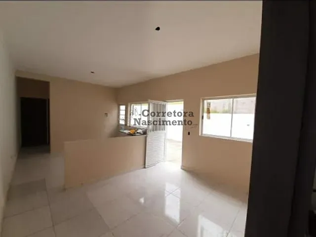 Casa com 58m² 2 quartos e 1 banheiro, à venda, no bairro Parque dos Príncipes em Jacareí