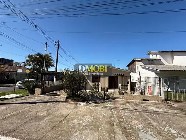 Casa com 260m² 4 quartos e 2 banheiros, à venda, no bairro Passo das Pedras em Gravataí