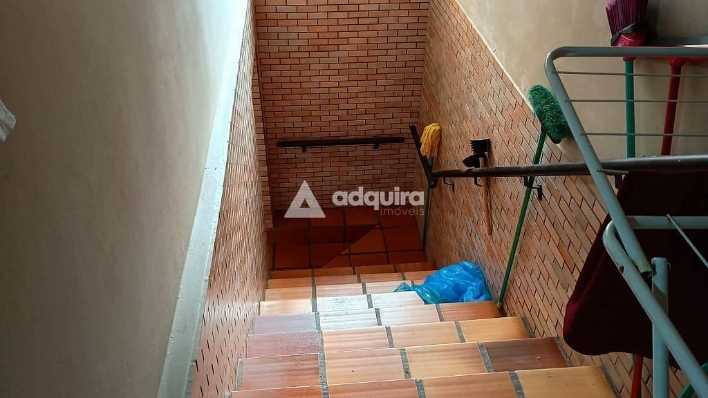 Casa à venda com 6 quartos, 220m² - Foto 7