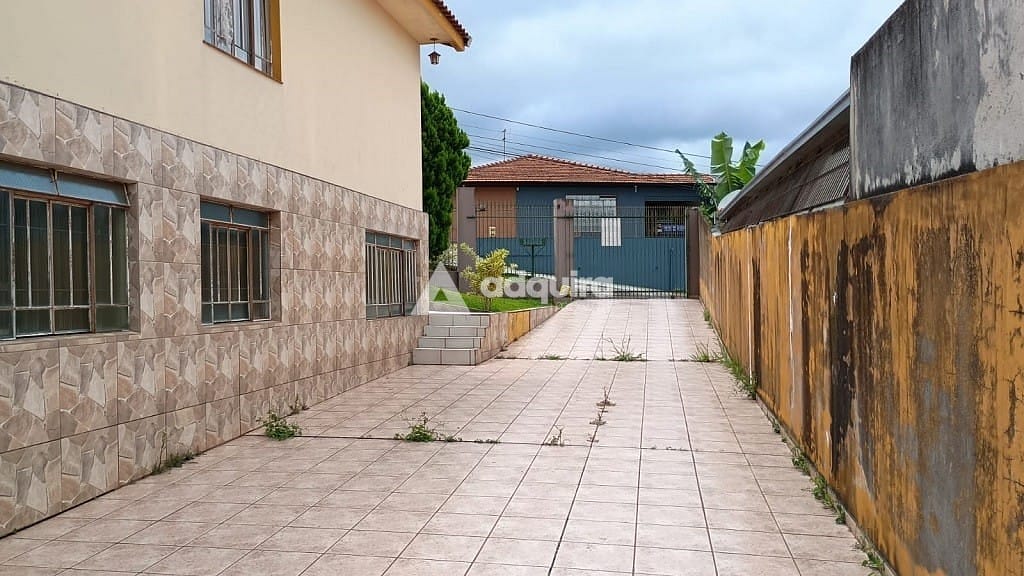 Casa à venda com 6 quartos, 220m² - Foto 9
