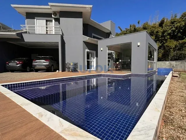 Casa com 610m² 3 quartos e 6 banheiros, à venda, no bairro Chácaras Silvania em Valinhos