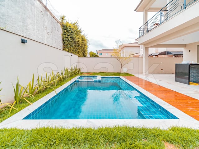 Casa com 490m² 4 quartos e 5 banheiros, à venda ou para alugar, no bairro Alphaville em Santana de Parnaíba