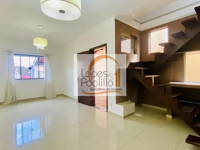 Casa com 162m² 2 quartos e 3 banheiros, à venda, no bairro Parque dos Coqueiros em Atibaia