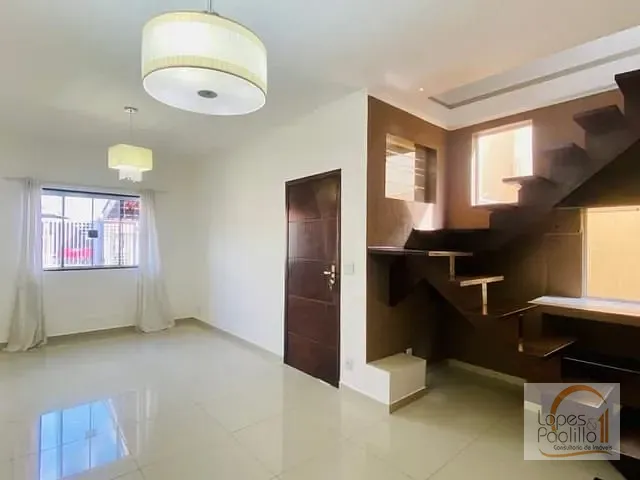 Casa com 162m² 2 quartos e 3 banheiros, à venda, no bairro Parque dos Coqueiros em Atibaia