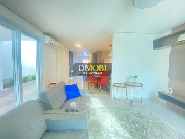 Casa com 270m² 2 quartos e 3 banheiros, à venda, no bairro Dom Feliciano em Gravataí