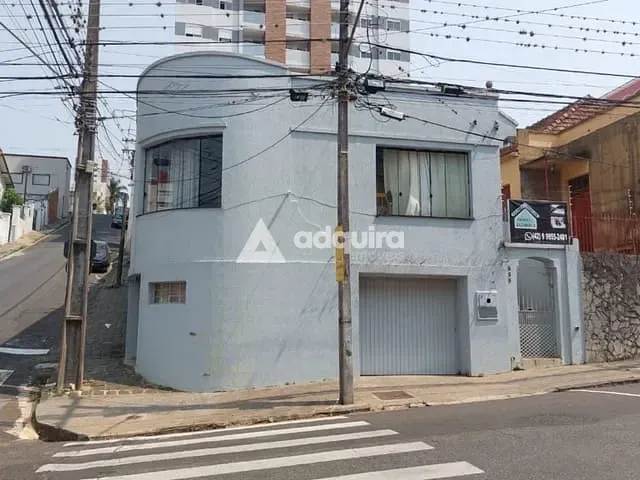 Casa à venda, no bairro Centro em Ponta Grossa