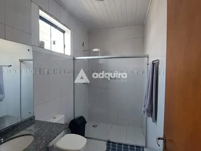 Casa à venda, no bairro Centro em Ponta Grossa