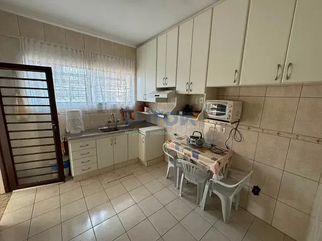 Casa com 310m² 3 quartos e 3 banheiros, à venda, no bairro Jardim Carlos Lourenço em Campinas